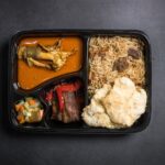 Hukum menyantap makanan dalam masjid