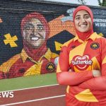 Pemain Kriket Muslimah Inggris Dijadikan Mural di SD Birmingham