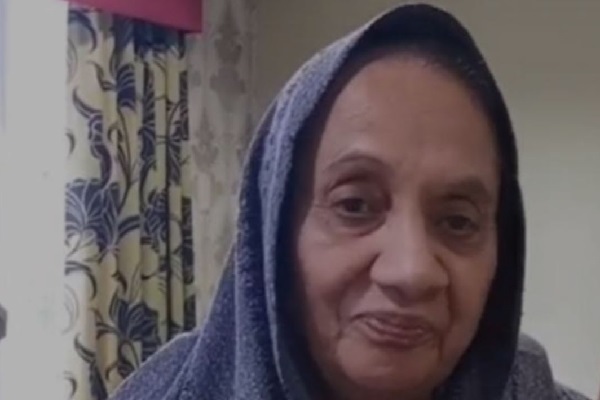 Umur Tidak Halangi Muslimah 72 Tahun Ini Bergabung dengan Kelas Bela Diri