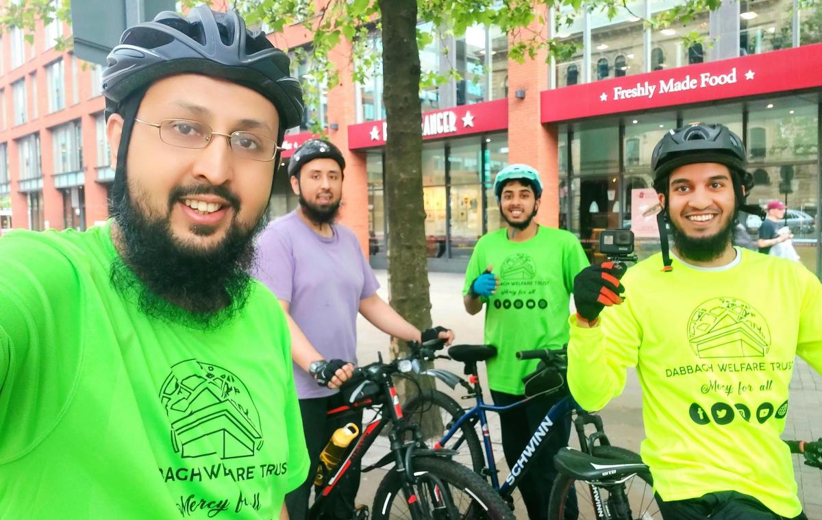 Pesepeda Muslim Galang Dana untuk Bantuan Banjir di Bangladesh