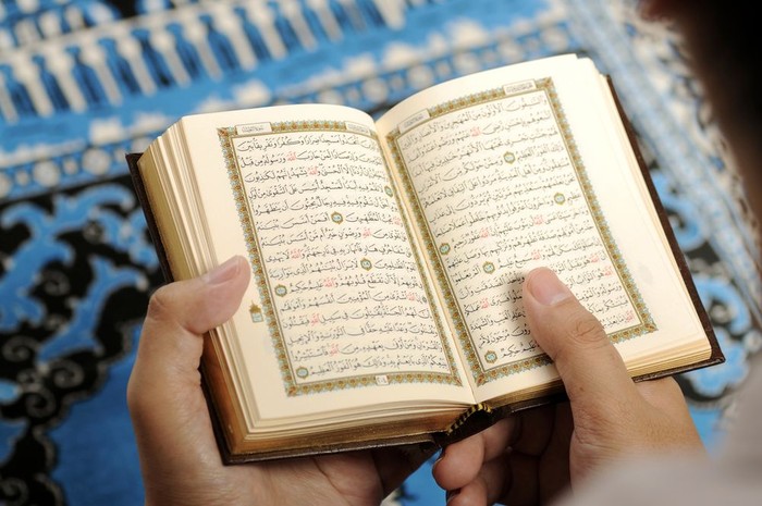 Selain Pahala, Inilah Manfaat Membaca Al-Qur’an