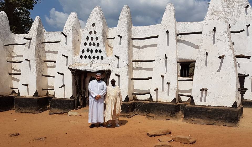 Dibagun Menggunakan Lumpur, Masjid Tertua di Ghana Larabanga Masih Tetap Eksis