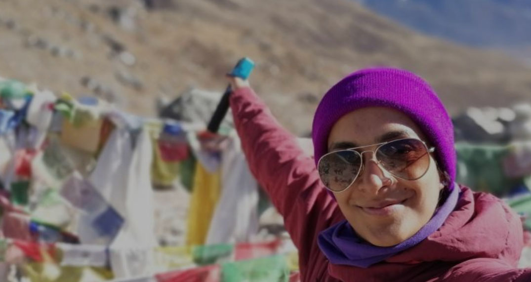 Zee Jadi Wanita Muslim Inggris Pertama yang Mendaki Everest