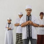 Bolehkah musafir yg akan jama’ qosor bermakmum dengan imam mukim?